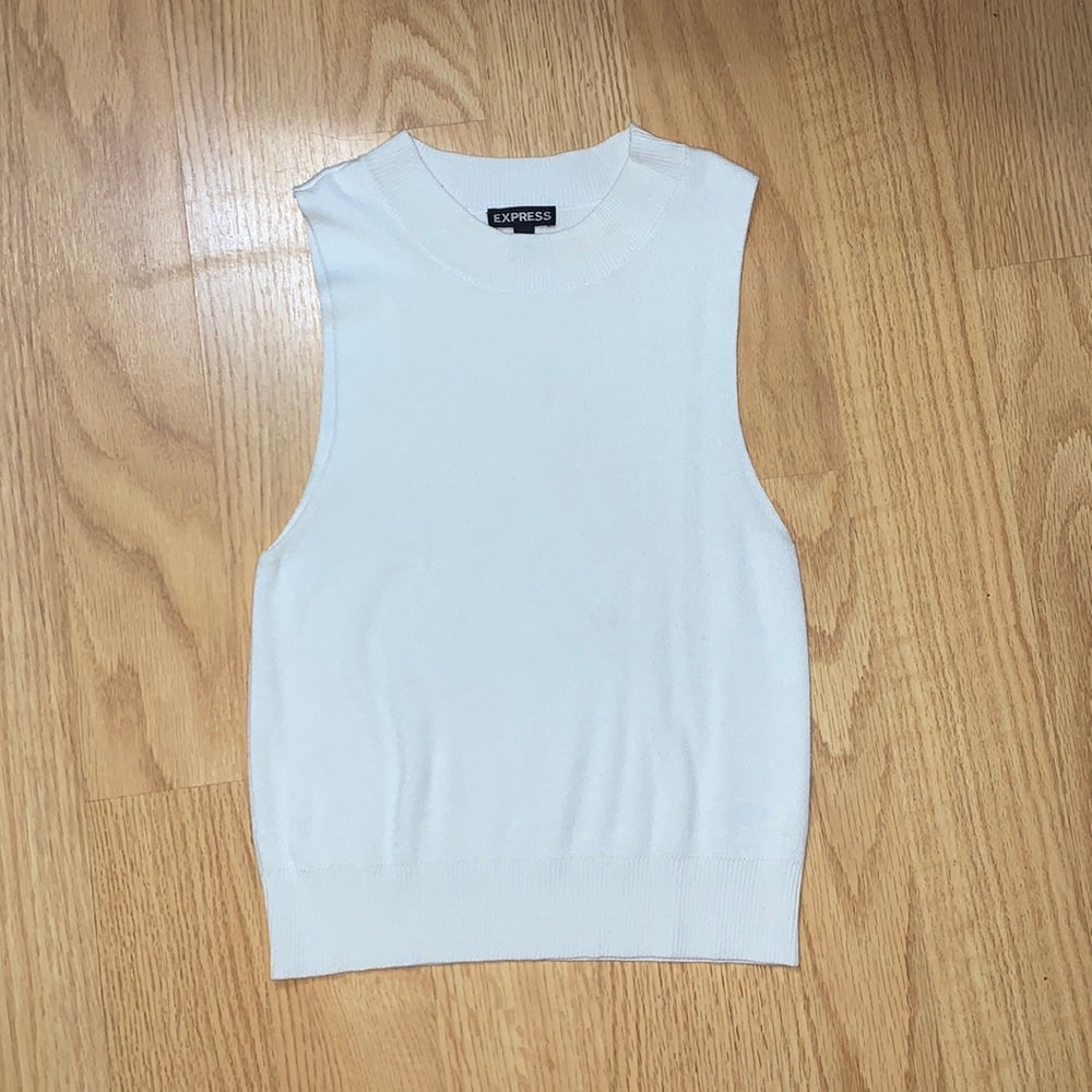 Sweater crop